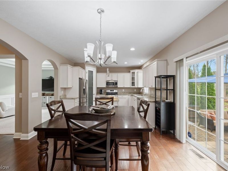 6638 Hidden Woods Trail, Mayfield, OH 44143 Photo 18