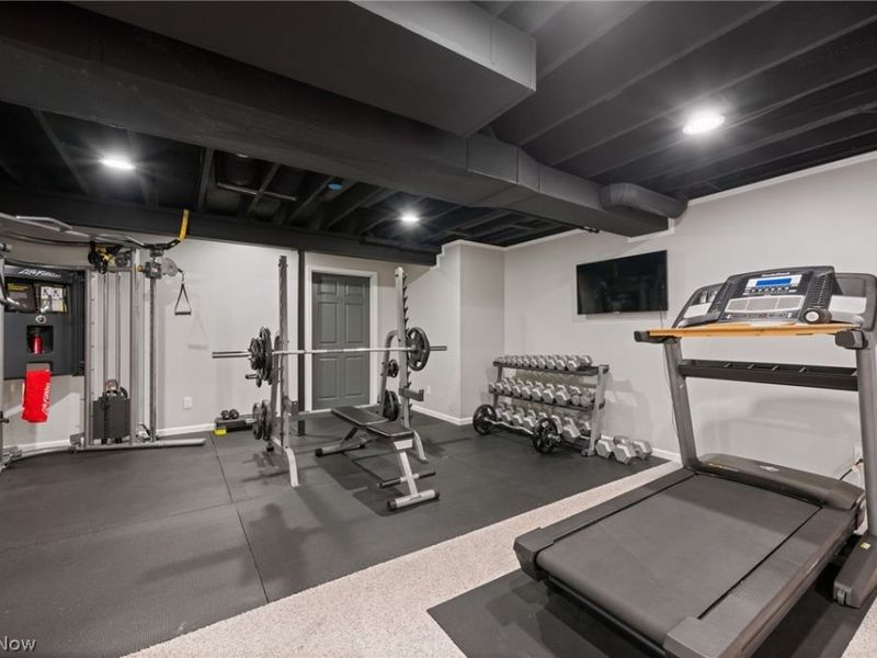 6638 Hidden Woods Trail, Mayfield, OH 44143 Photo 8