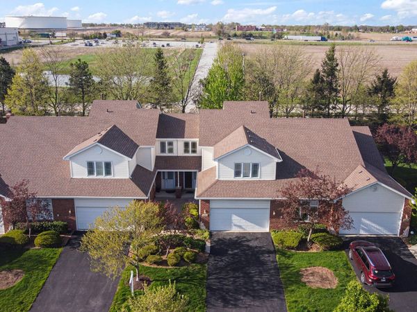 10802 Canterbury Drive , Mokena, IL 60448