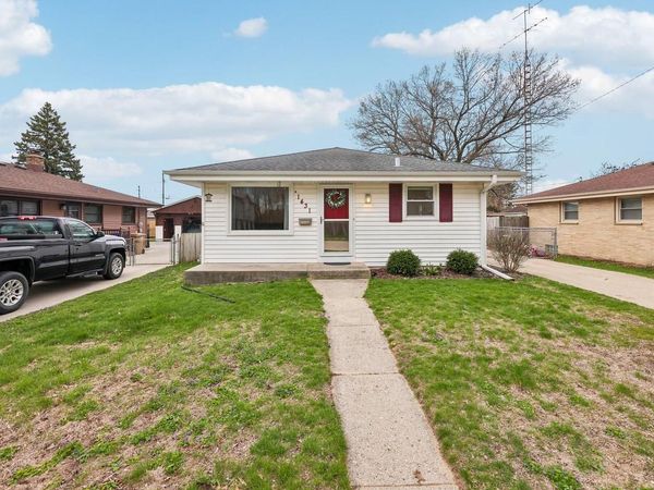 1431 24th STREET, Kenosha, WI 53140