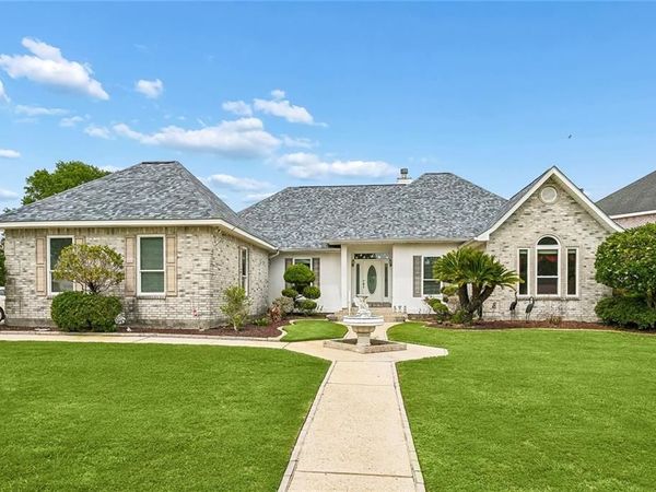 303 CHARLES Court , Slidell, LA 70458