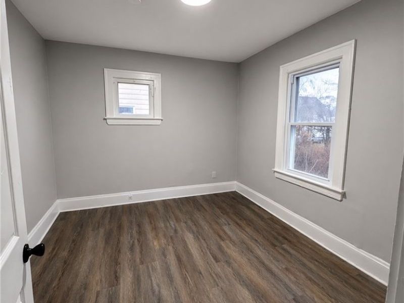 13316 Edgewood Avenue , Cleveland, OH 44105 Photo 4