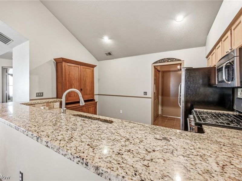 202 Timberline Drive , Columbiana, OH 44408 Photo 10