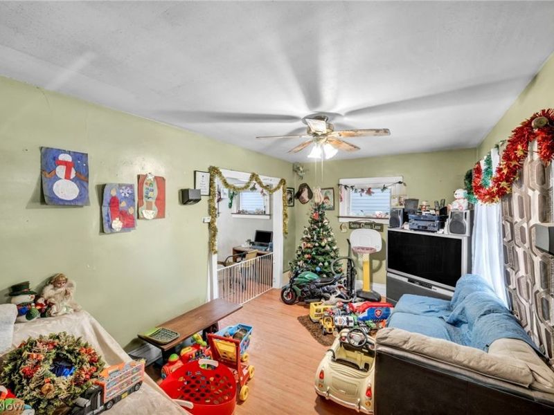 3056 W 104th Street , Cleveland, OH 44111 Photo 10