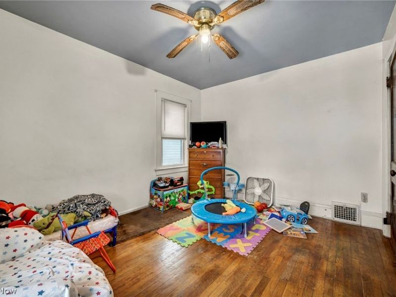 3056 W 104th Street , Cleveland, OH 44111 Photo 22