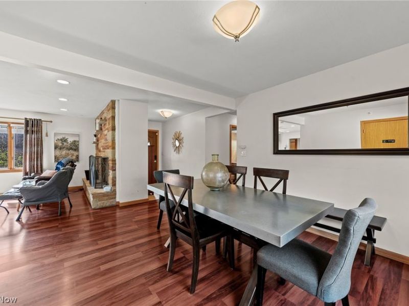 327 S Miller Road , Akron, OH 44333 Photo 17