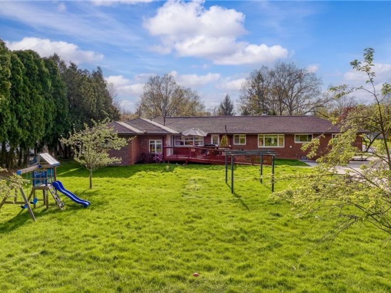 327 S Miller Road , Akron, OH 44333 Photo 42