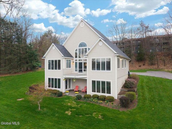 29 Canal Road, Clifton Park, NY 12065