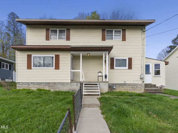 29 Harris Avenue, Mechanicville, NY 12118