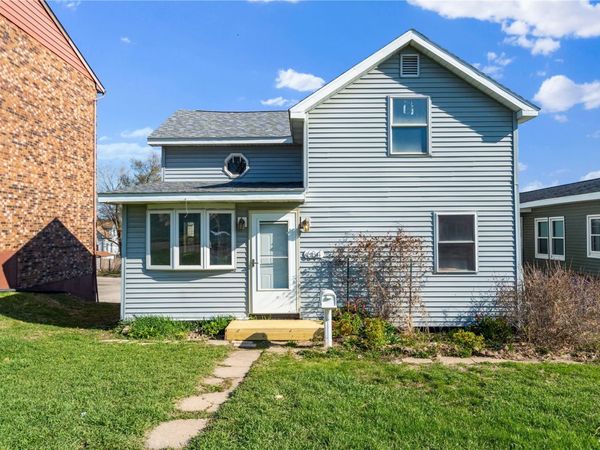 634 16th Avenue SW, Cedar Rapids, IA 52404