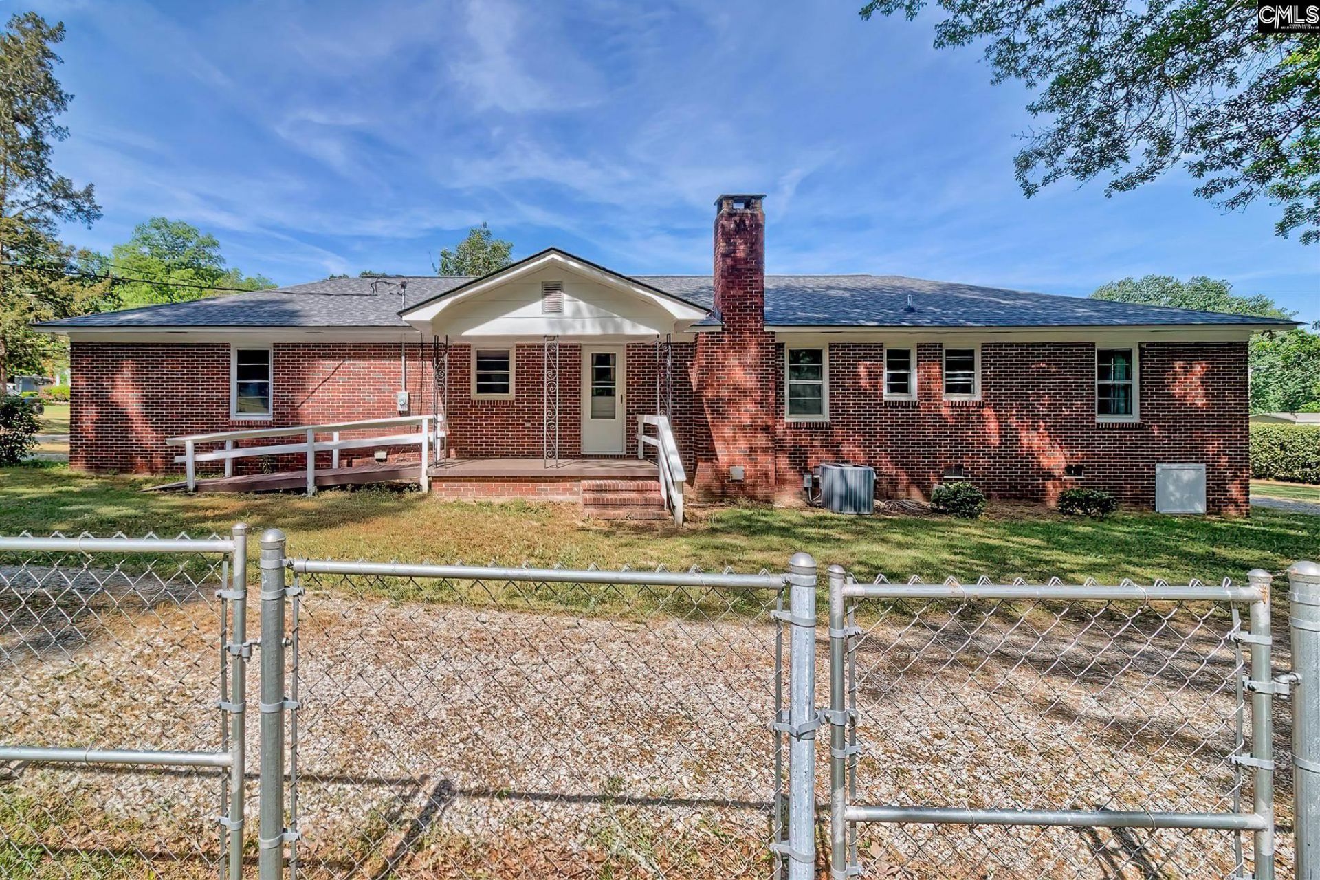 331 Holloway Street  Photo 10