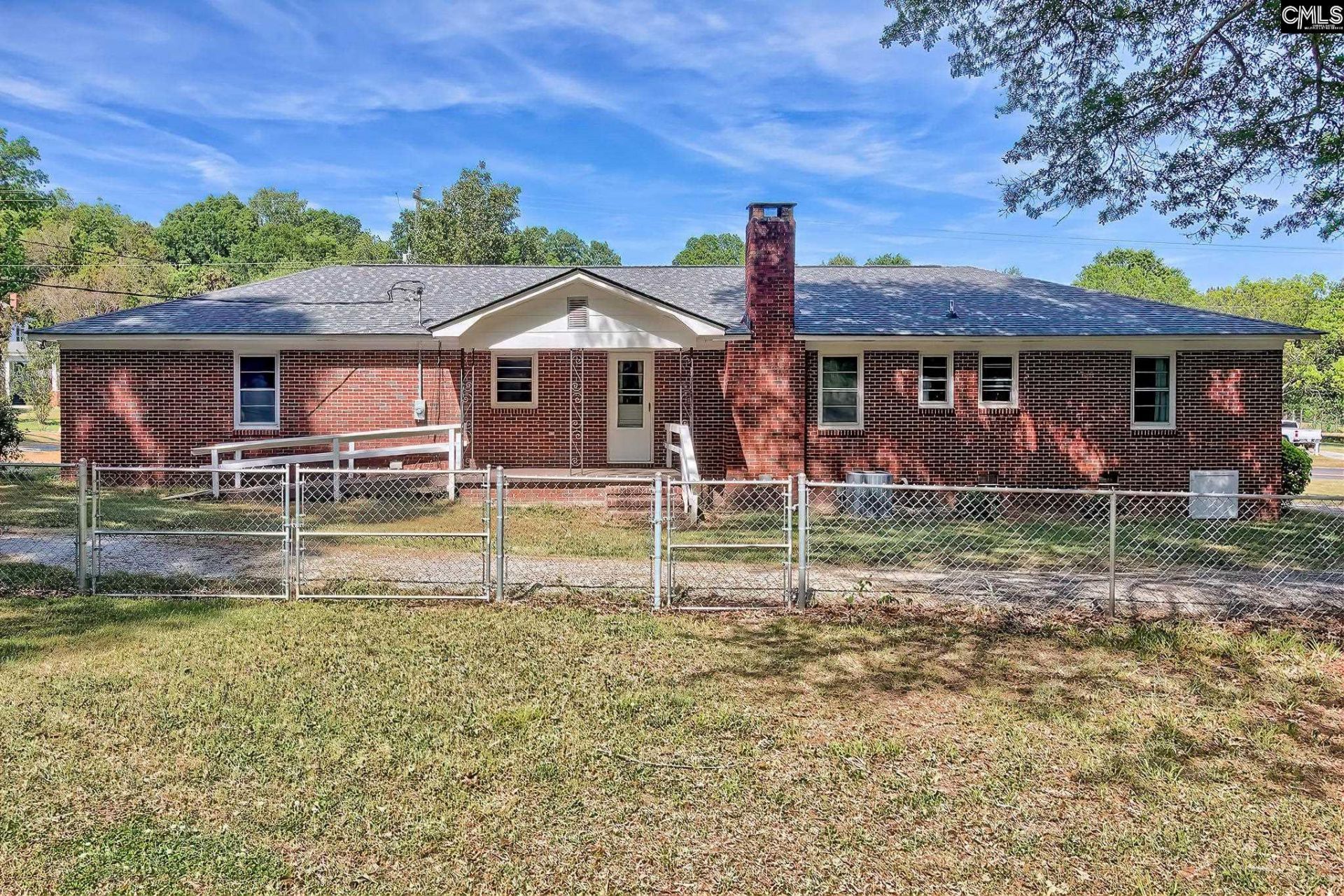 331 Holloway Street  Photo 11