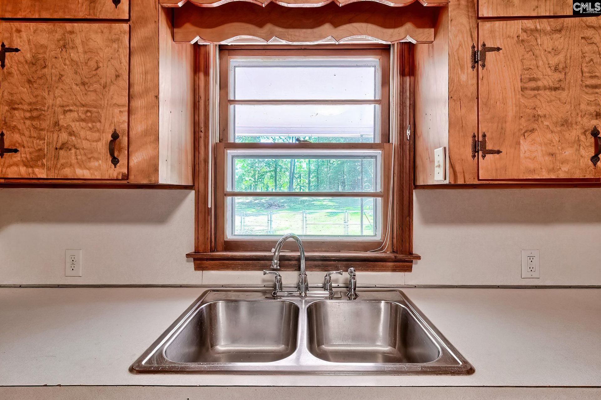 331 Holloway Street  Photo 26