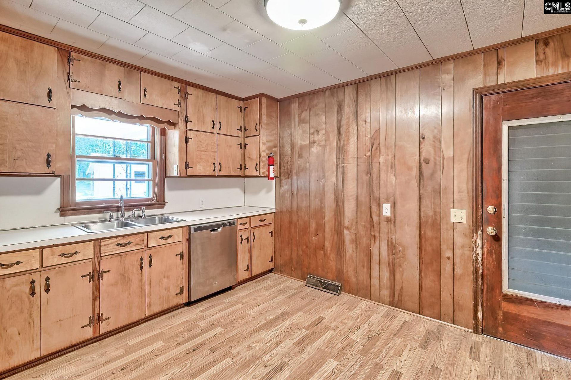 331 Holloway Street  Photo 27