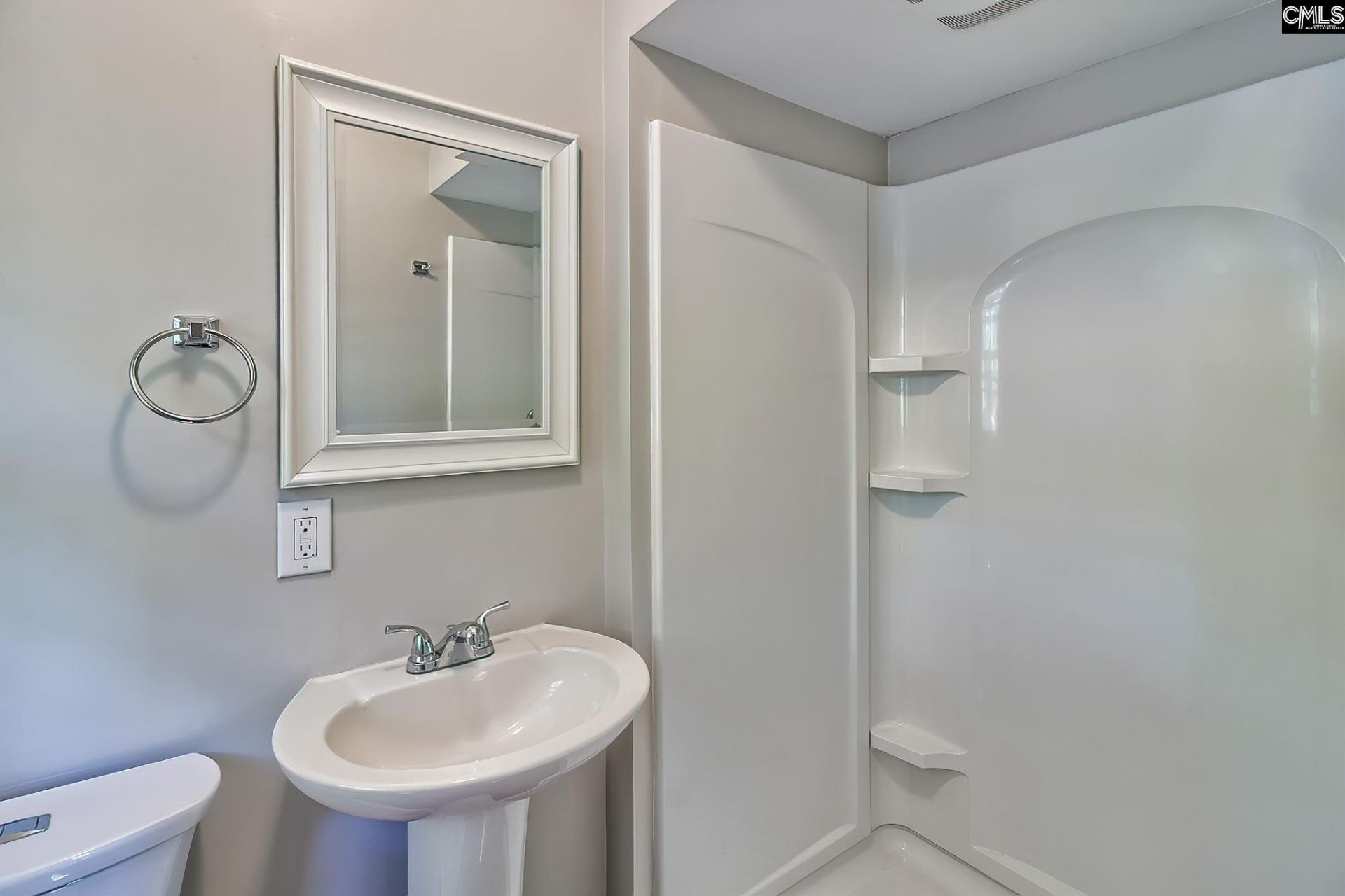 331 Holloway Street  Photo 39