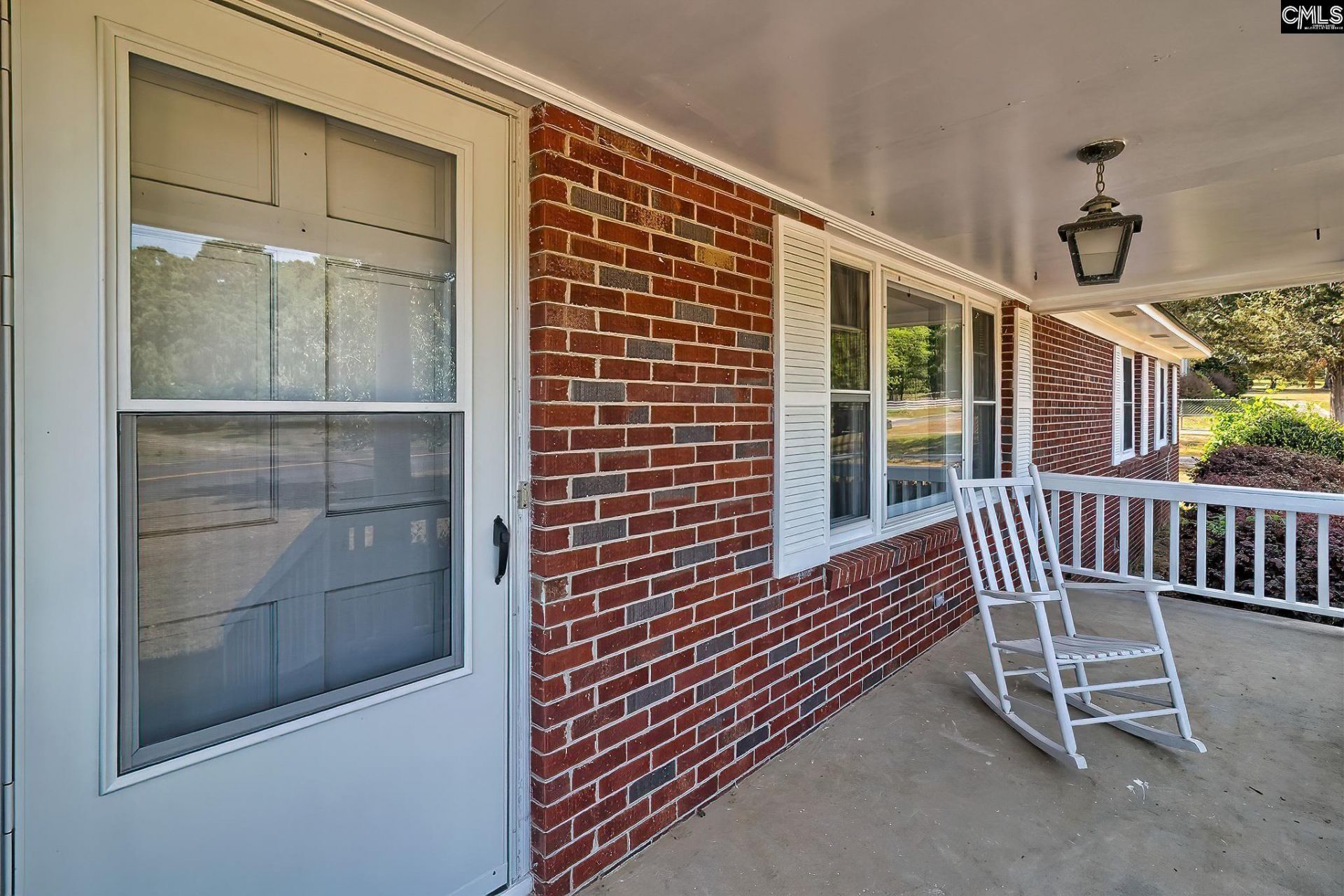 331 Holloway Street  Photo 6