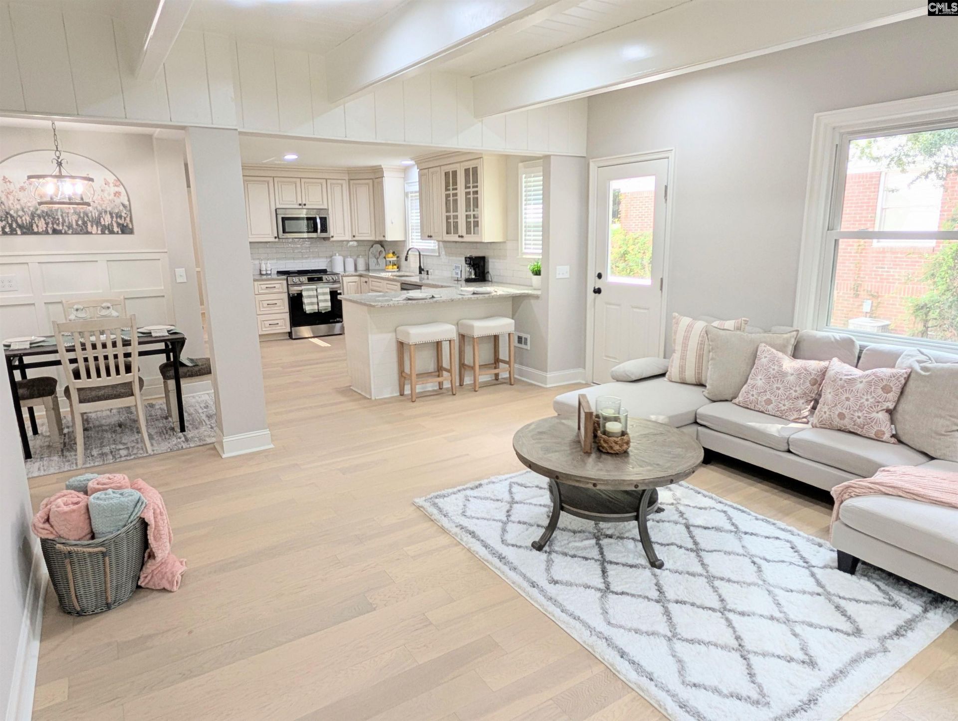 1337 Sunnyside Drive  Photo 5