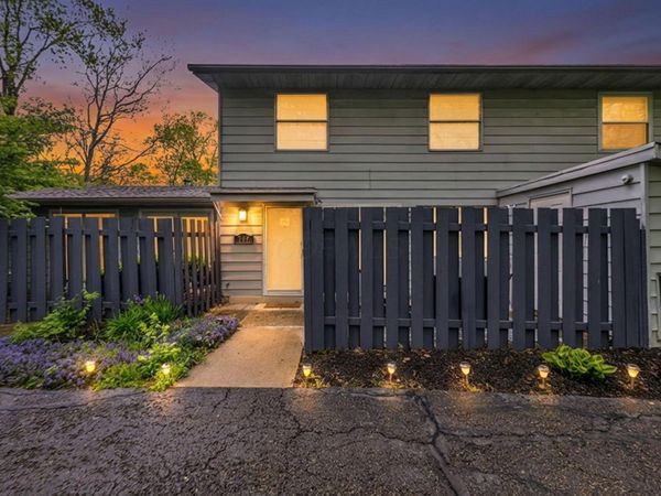 717 Cherry Hollow Road, Unit B, Columbus, OH 43228