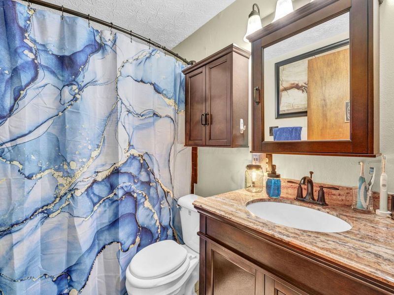 717 Cherry Hollow Road, Unit B, Columbus, OH 43228 Photo 18