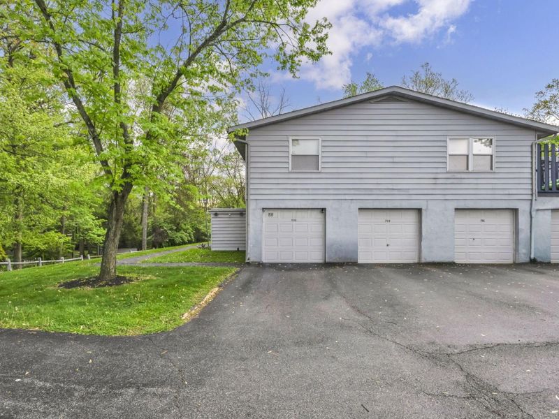 717 Cherry Hollow Road, Unit B, Columbus, OH 43228 Photo 28