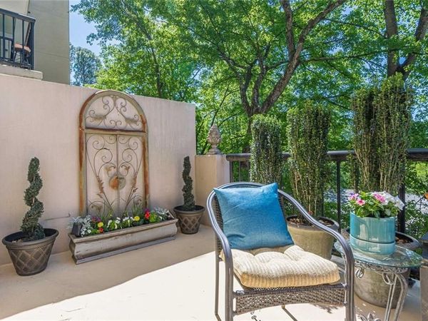 1 Biscayne Drive , Unit 109, Atlanta, GA 30309