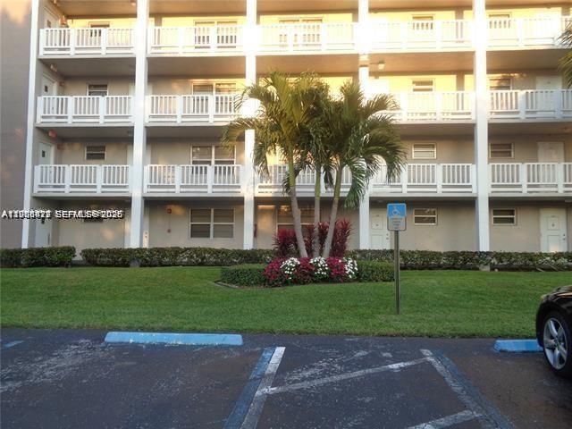 1075 Riverside Dr, Unit 304, Coral Springs, FL 33071 Photo