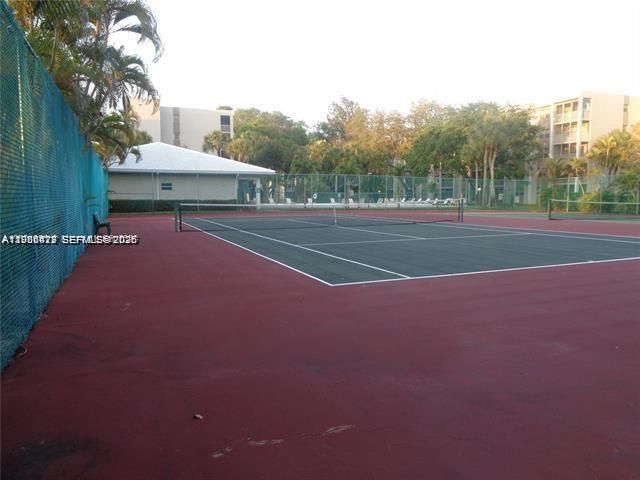 1075 Riverside Dr, Unit 304, Coral Springs, FL 33071 Photo