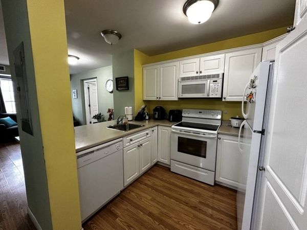 145 Bennington St, Unit 302, Revere, MA 02151