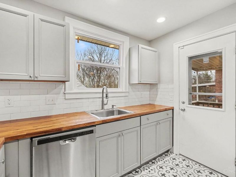 3519 Mchenry Avenue, Cincinnati, OH 45225 Photo 13