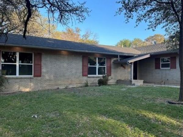 3902 Glenwood Drive, Brownwood, TX 76801