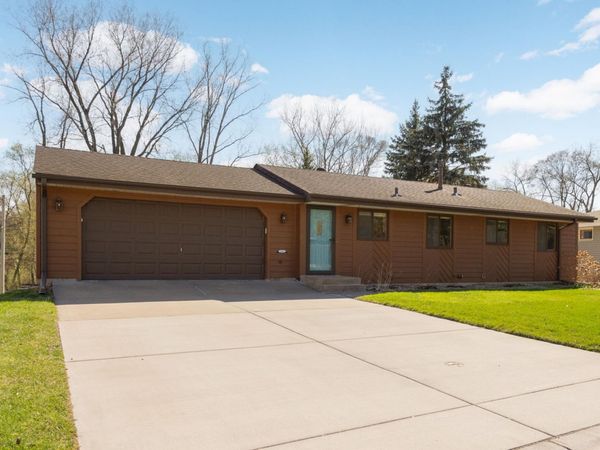 215 Stardust Boulevard , Circle Pines, MN 55014