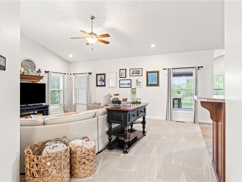 6143 Ross Road, Bethel Township, OH 45344 Photo 14