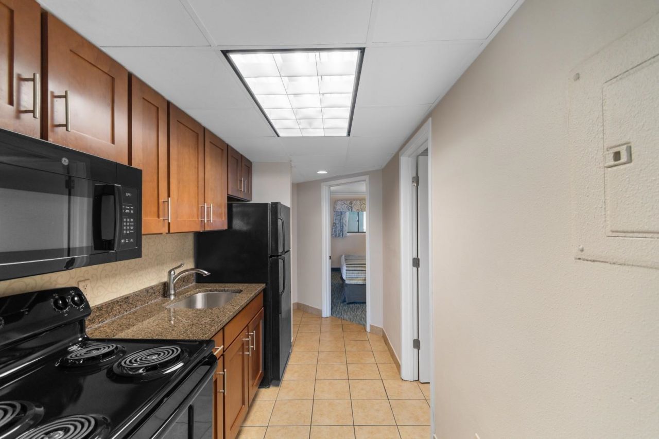 1105 S Ocean Blvd.  Photo 4