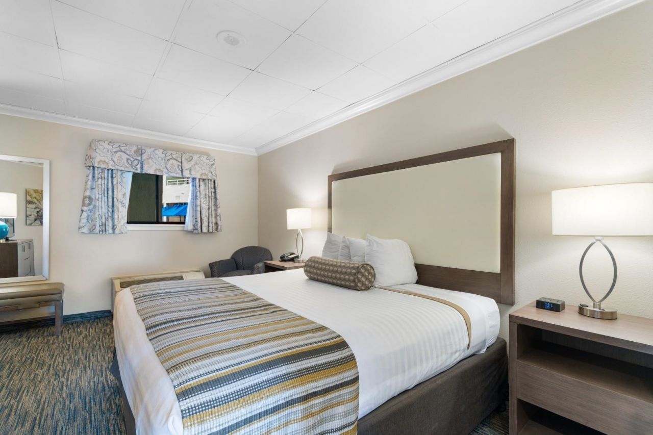 1105 S Ocean Blvd.  Photo 6