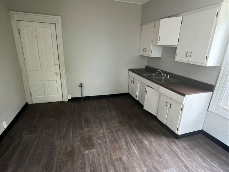 1245 Addison Road, Cleveland, OH 44103 Photo 4