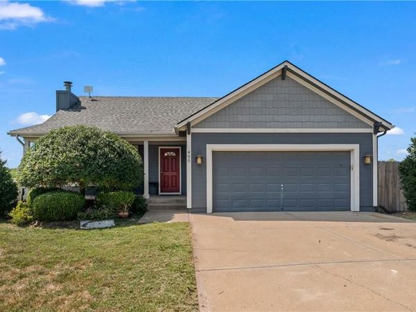 400 Aspen Lane, Wellsville, KS 66092