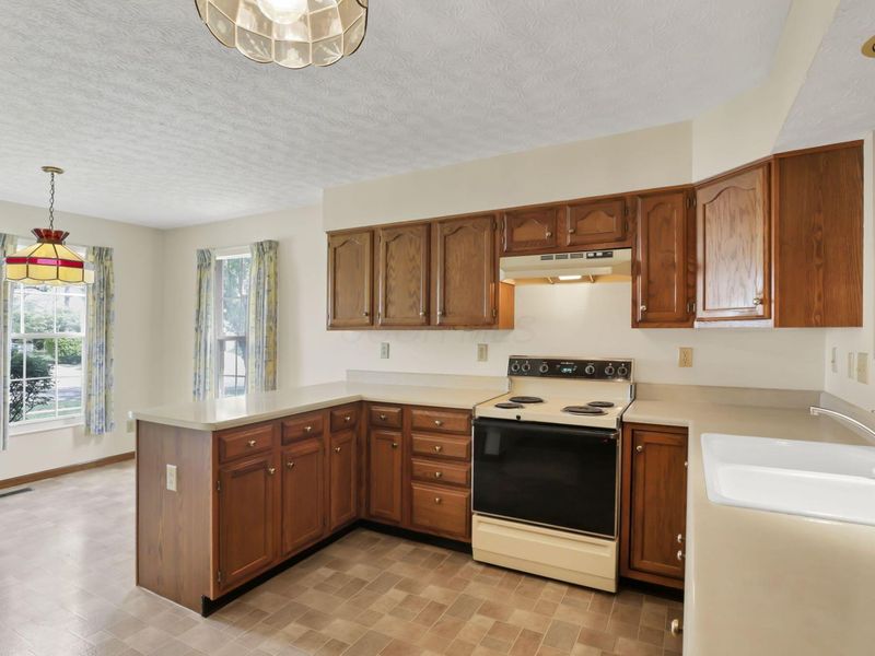 3345 Timber Oak Drive , Columbus, OH 43204 Photo 12