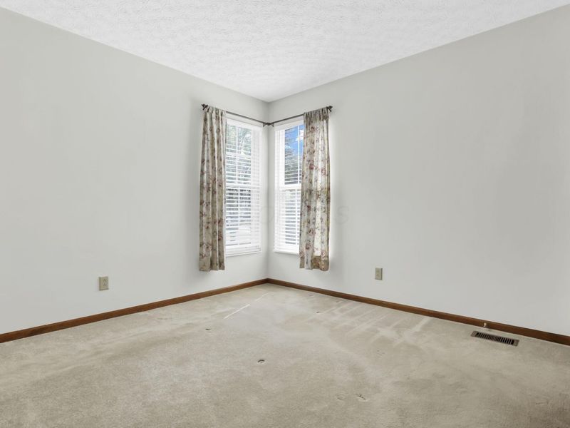 3345 Timber Oak Drive , Columbus, OH 43204 Photo 22