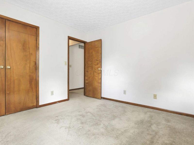 3345 Timber Oak Drive , Columbus, OH 43204 Photo 23