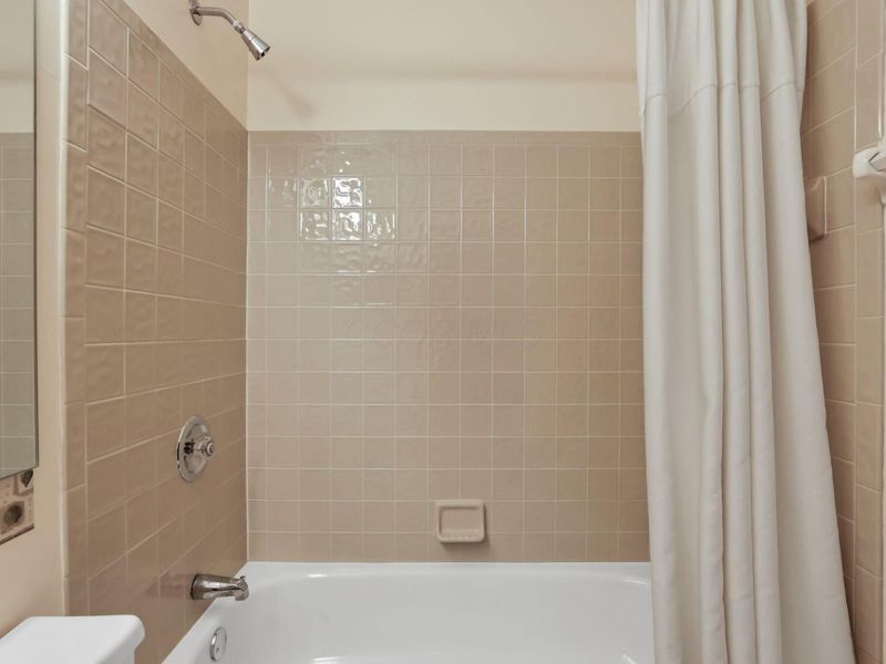 3345 Timber Oak Drive , Columbus, OH 43204 Photo 26