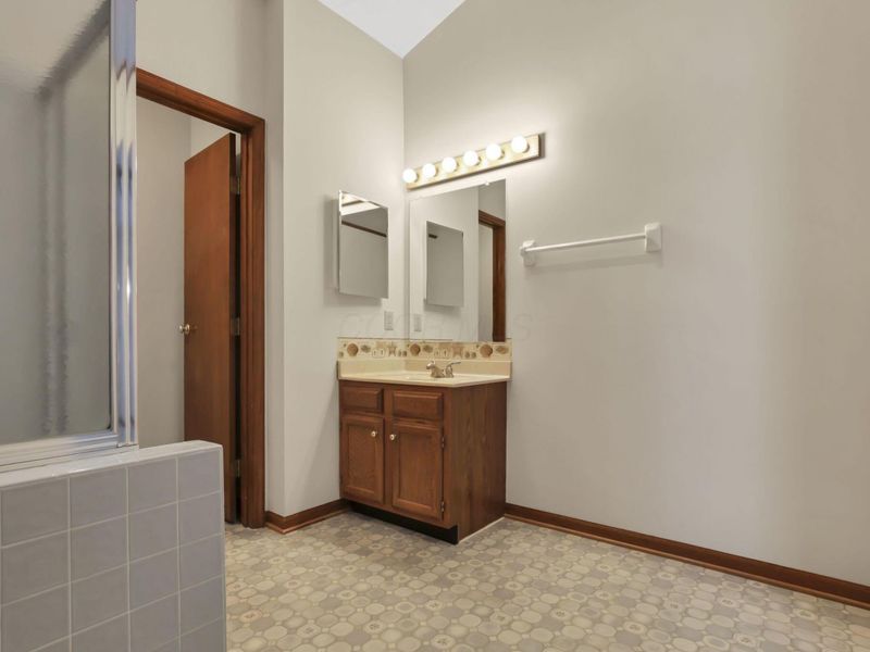 3345 Timber Oak Drive , Columbus, OH 43204 Photo 33