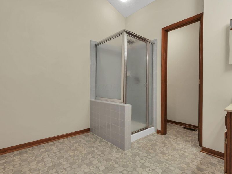 3345 Timber Oak Drive , Columbus, OH 43204 Photo 34