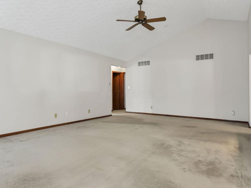 3345 Timber Oak Drive , Columbus, OH 43204 Photo 8