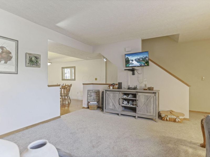 1143 Brookview Circle, Pickerington, OH 43147 Photo 7