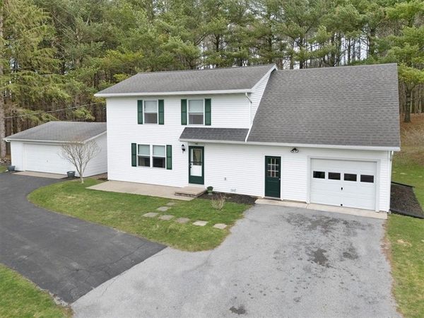 140 Budd Road , Newark, NY 14513