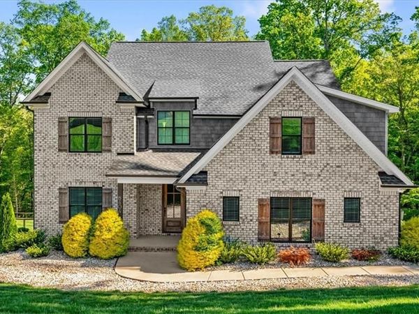 8404 Poplar Bluff Drive , Stokesdale, NC 27357