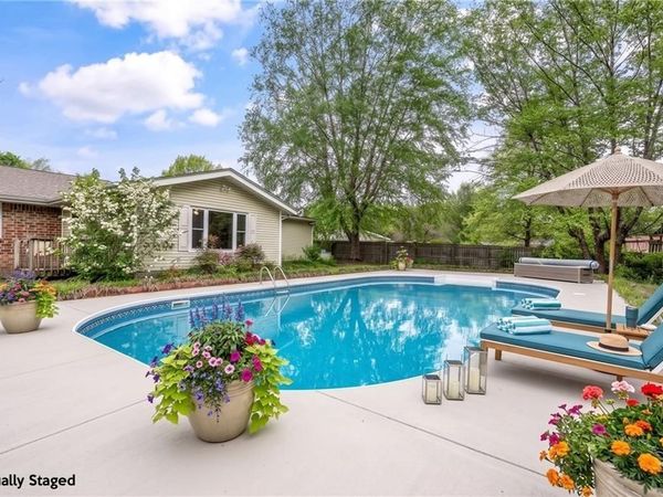 2105 Carnes Drive , Springdale, AR 72762