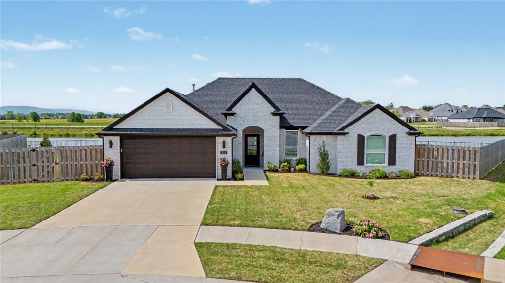 323 Divine Court, Farmington, AR 72730 Main Photo