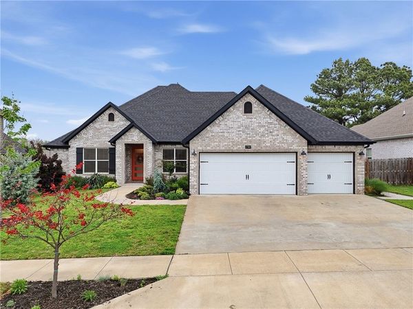 1741 Grace Place, Bentonville, AR 72713