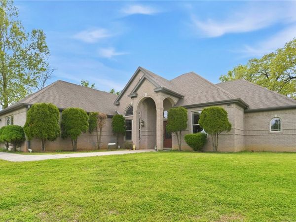 9207 and 9209 Coker Road , Gentry, AR 72734